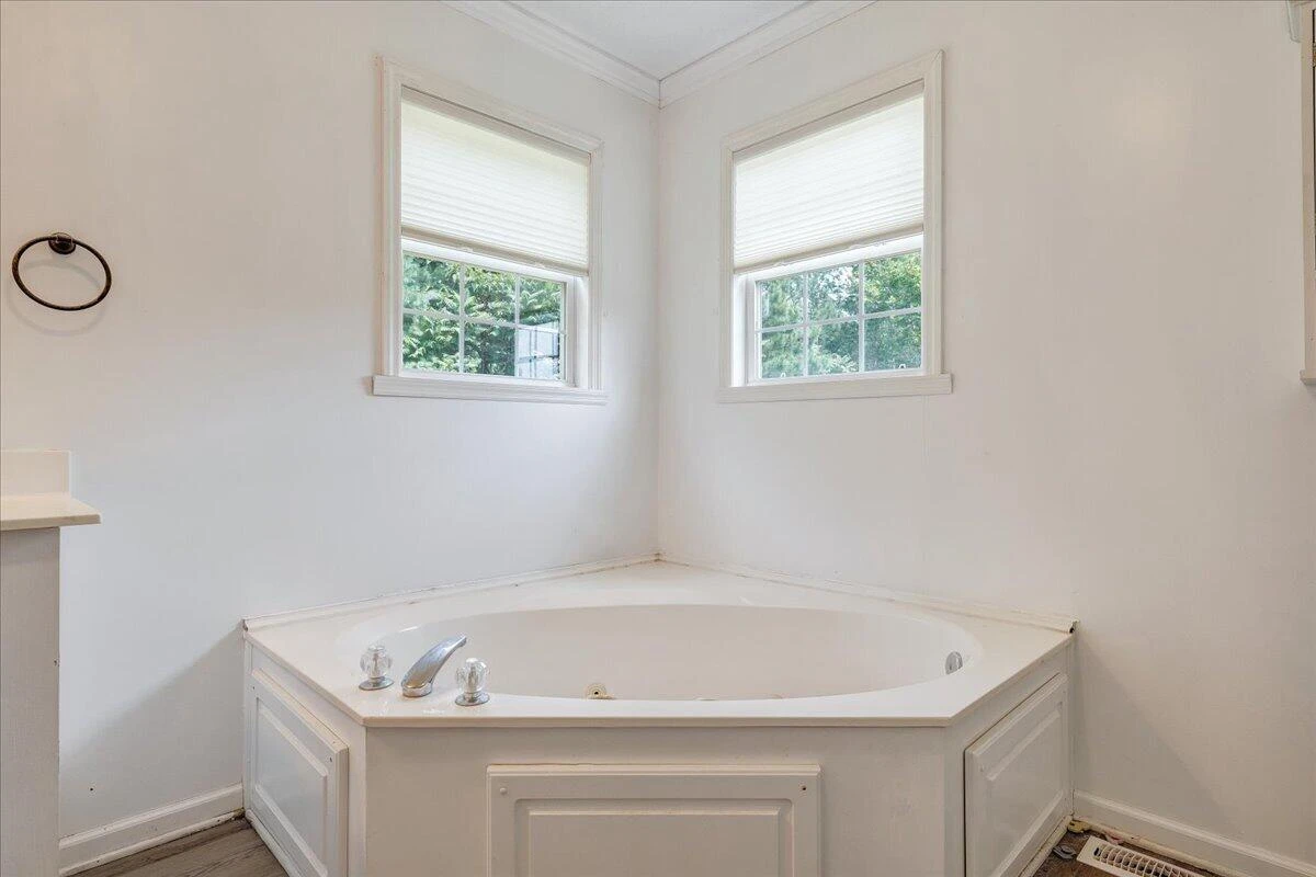 1064 Lipscomb RD - Photo 21