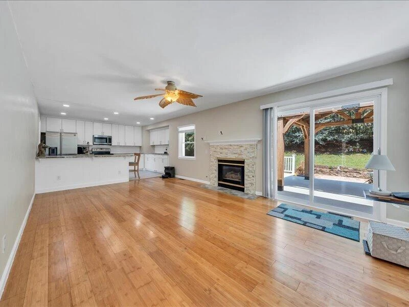 6121 Scotford CT - Photo 10
