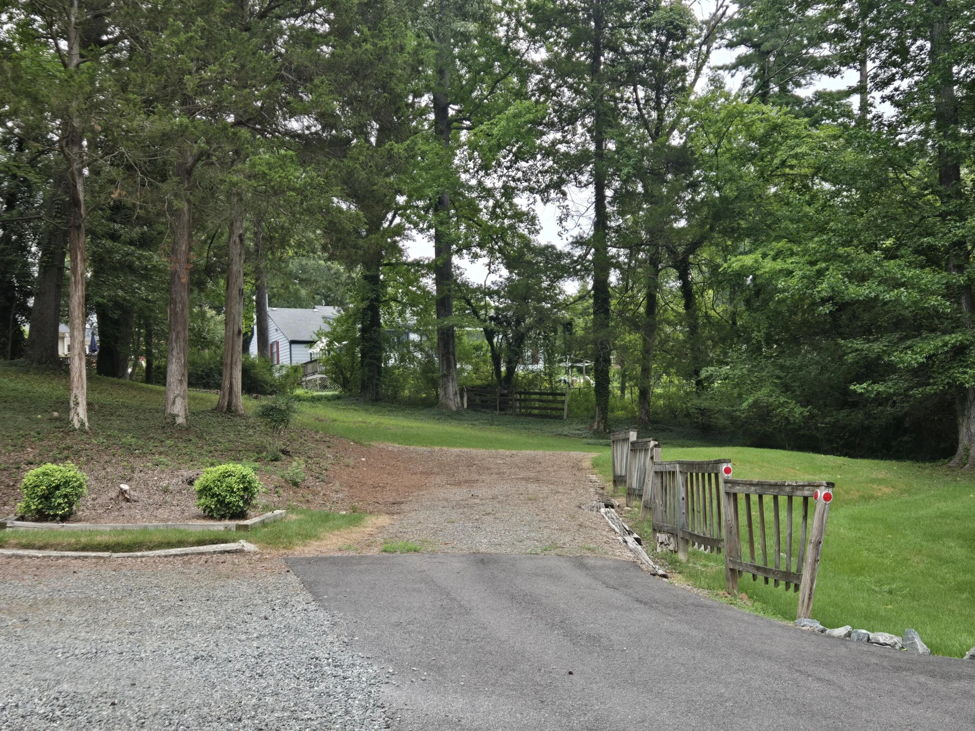 680 Park LN - Photo 17
