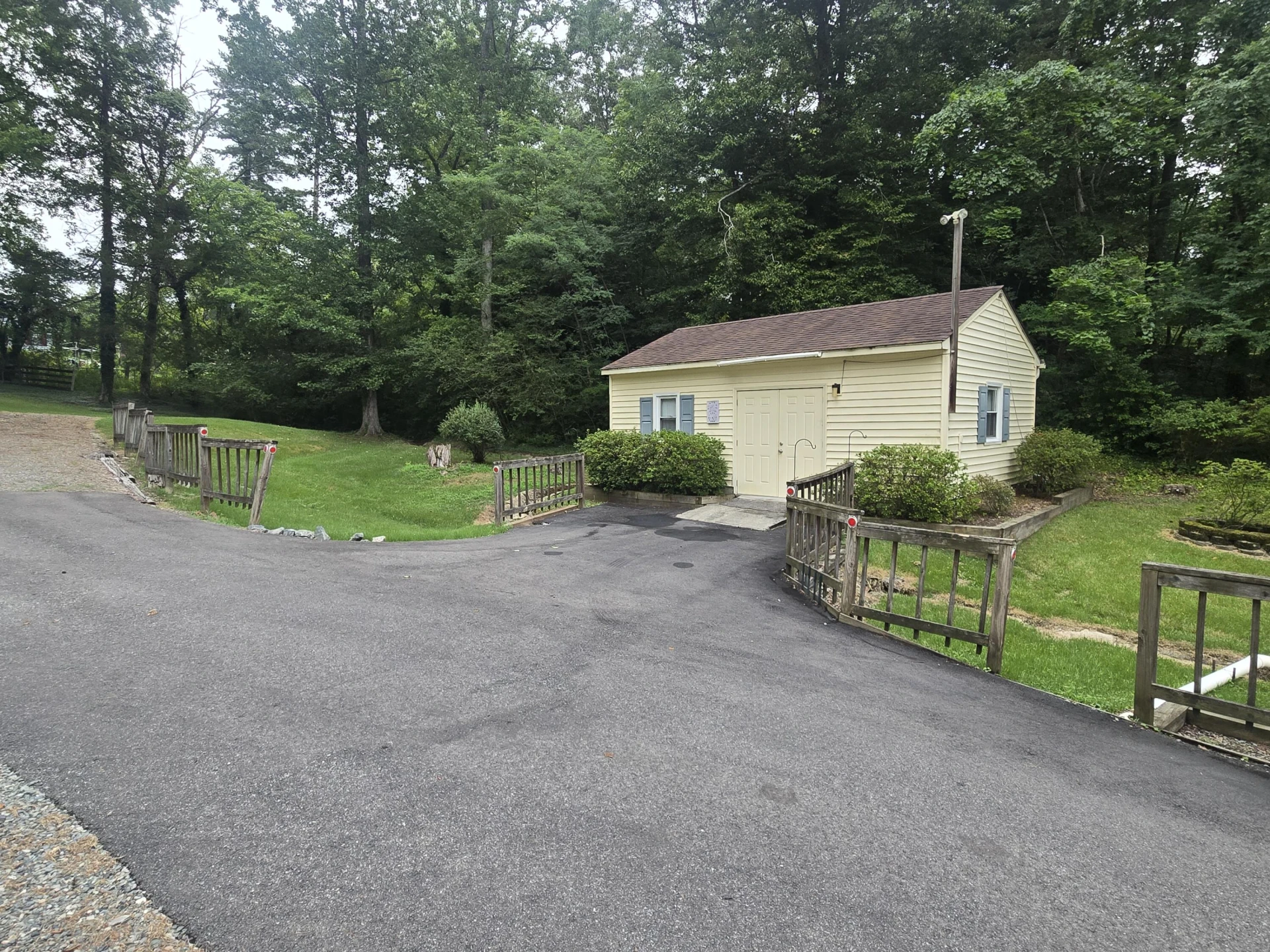 680 Park LN - Photo 19