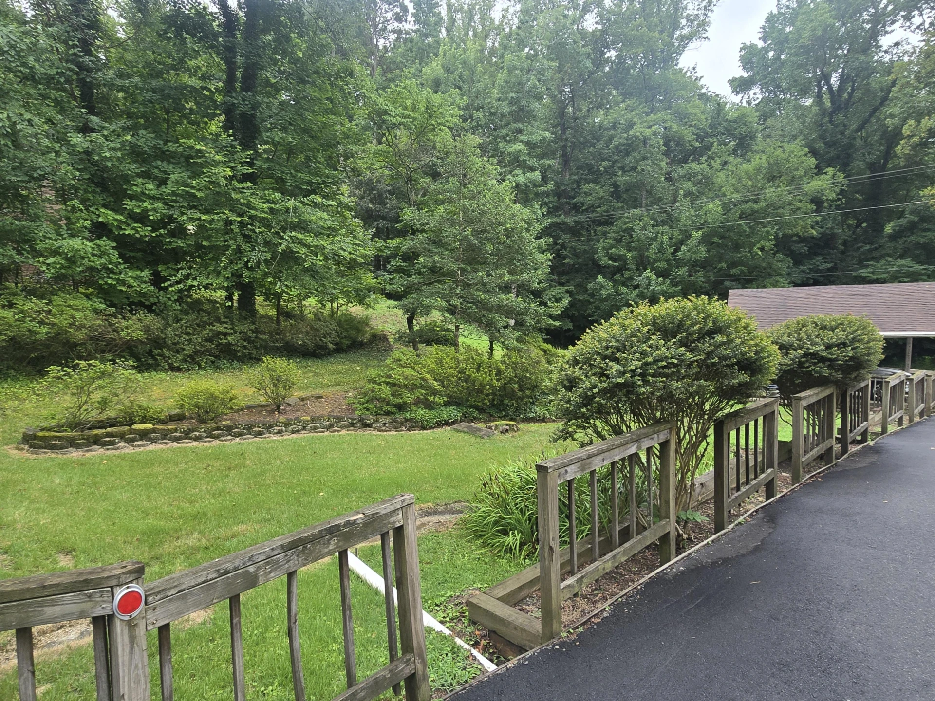 680 Park LN - Photo 3