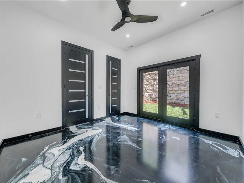 5905 Cartwright DR - Photo 54