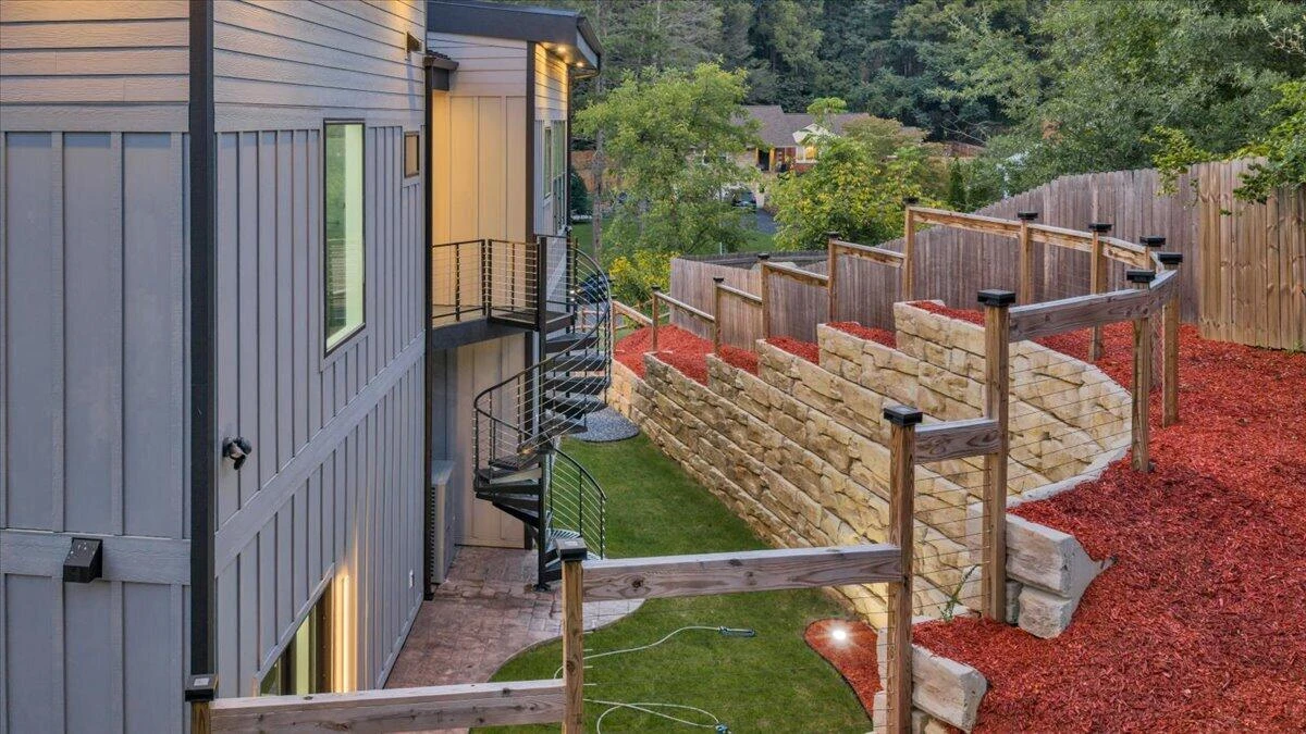 5905 Cartwright DR - Photo 77