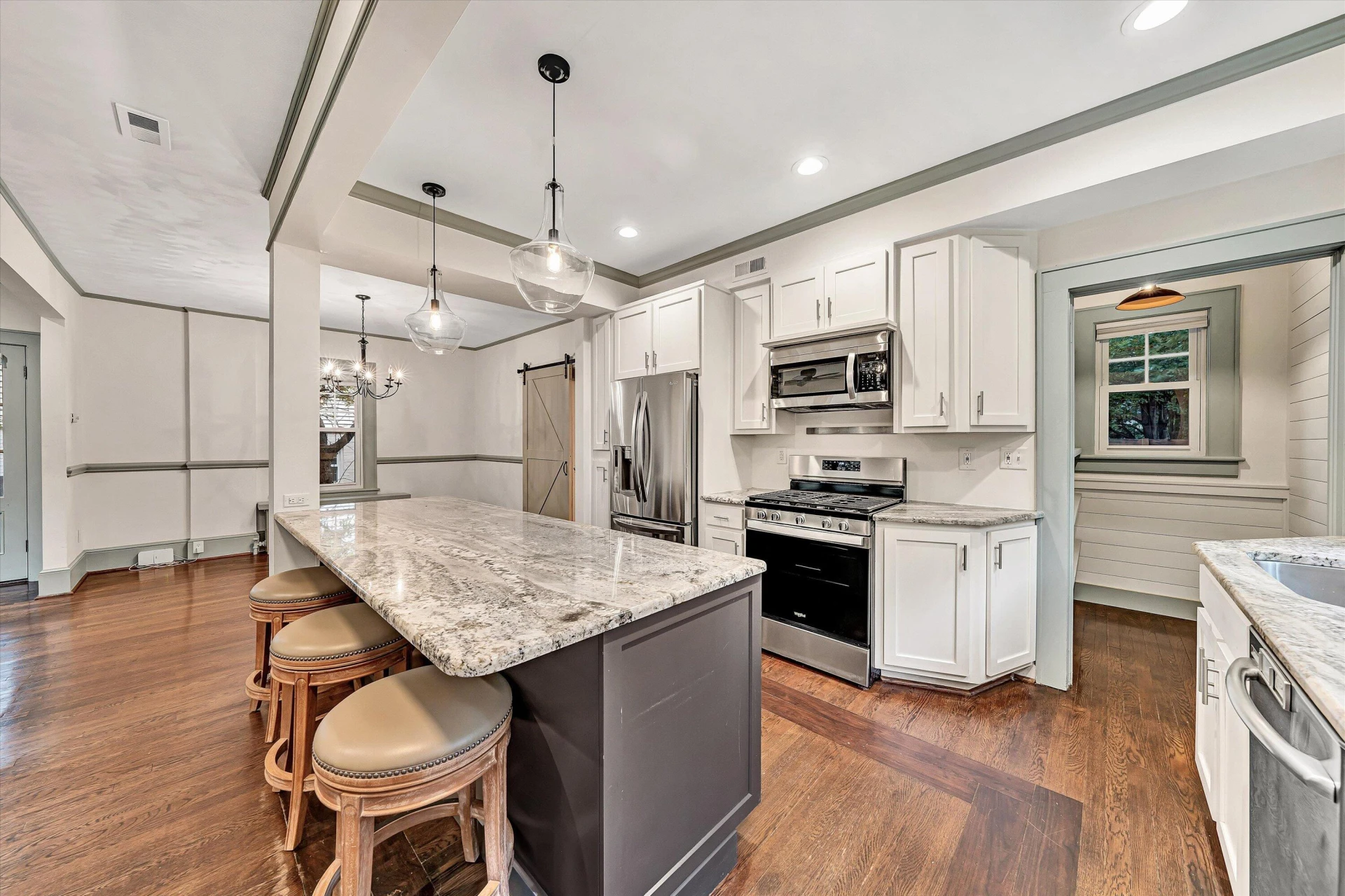 1516 Sherwood AVE SW - Photo 14