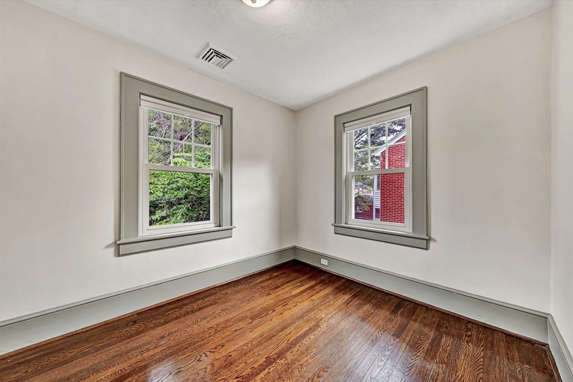 1516 Sherwood AVE SW - Photo 25