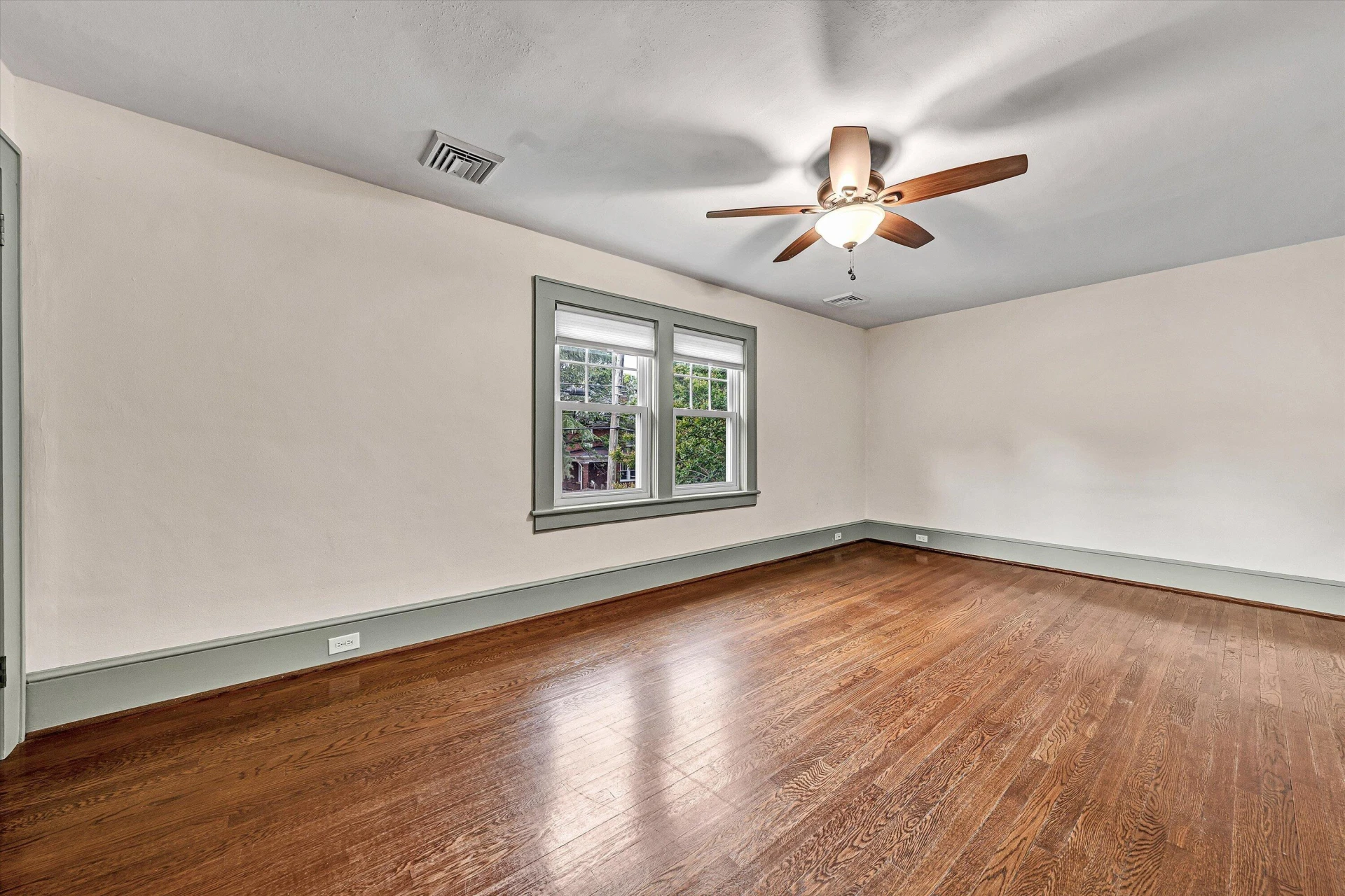 1516 Sherwood AVE SW - Photo 30
