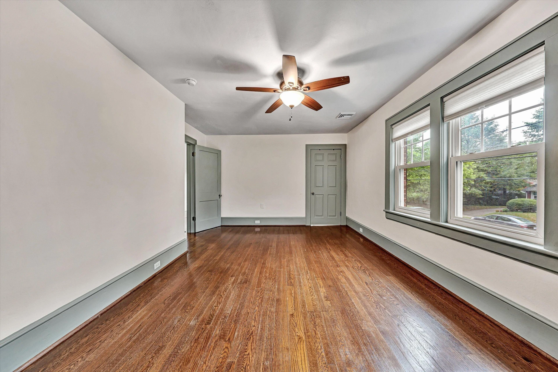 1516 Sherwood AVE SW - Photo 32