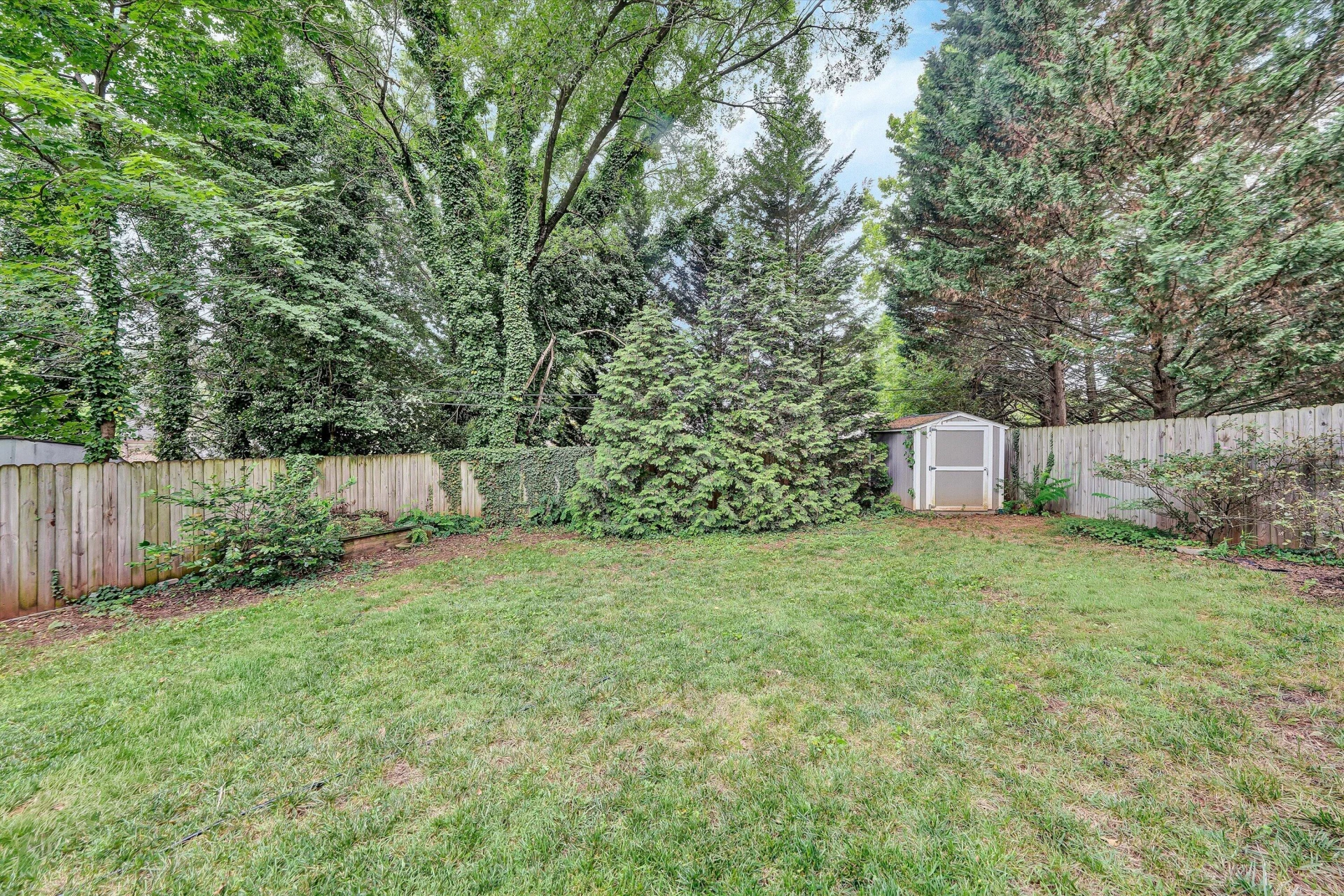 1516 Sherwood AVE SW - Photo 48