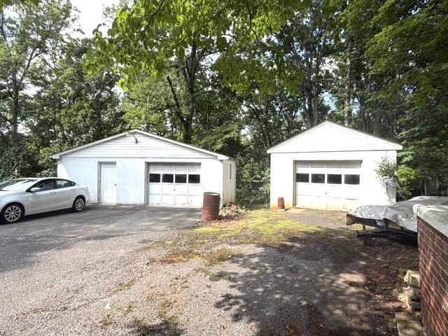 1207 Elsom ST - Photo 33
