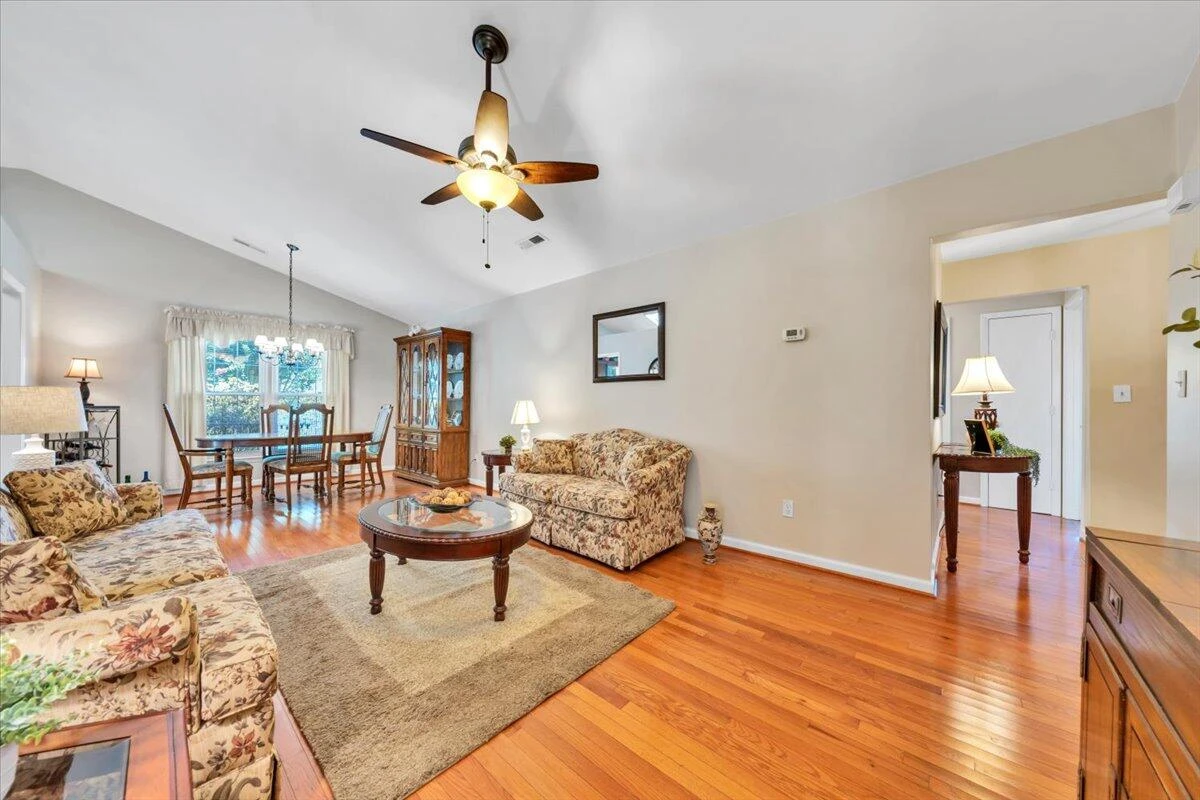 7049 Autumn Wood LN - Photo 6