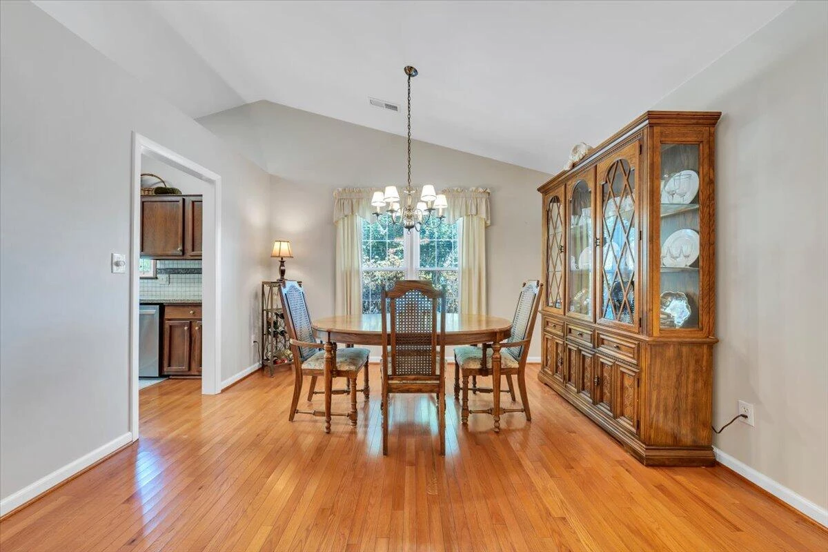 7049 Autumn Wood LN - Photo 8