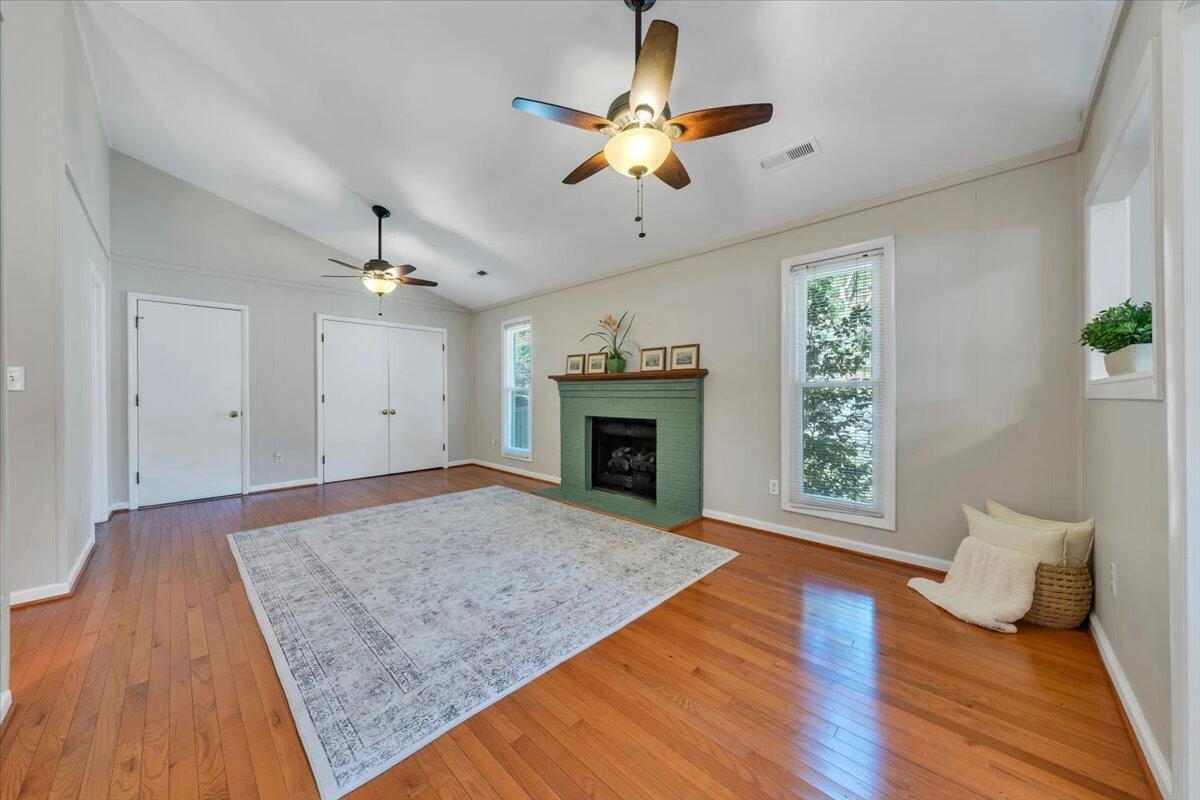 7049 Autumn Wood LN - Photo 19