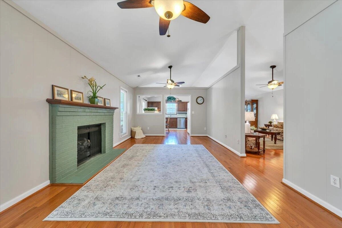 7049 Autumn Wood LN - Photo 22