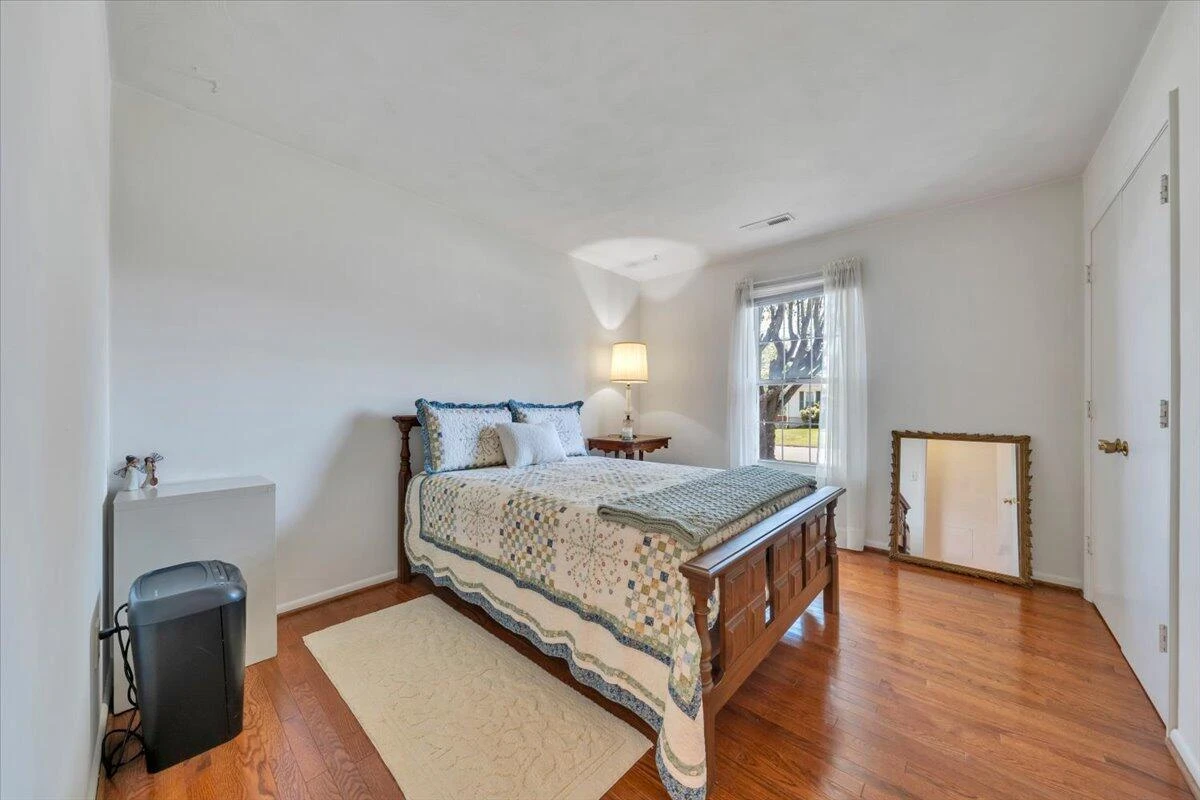 7049 Autumn Wood LN - Photo 25