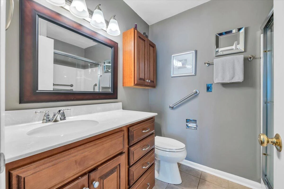 7049 Autumn Wood LN - Photo 29