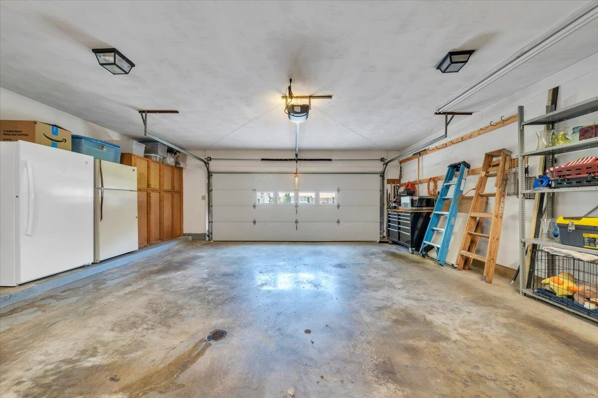7049 Autumn Wood LN - Photo 33