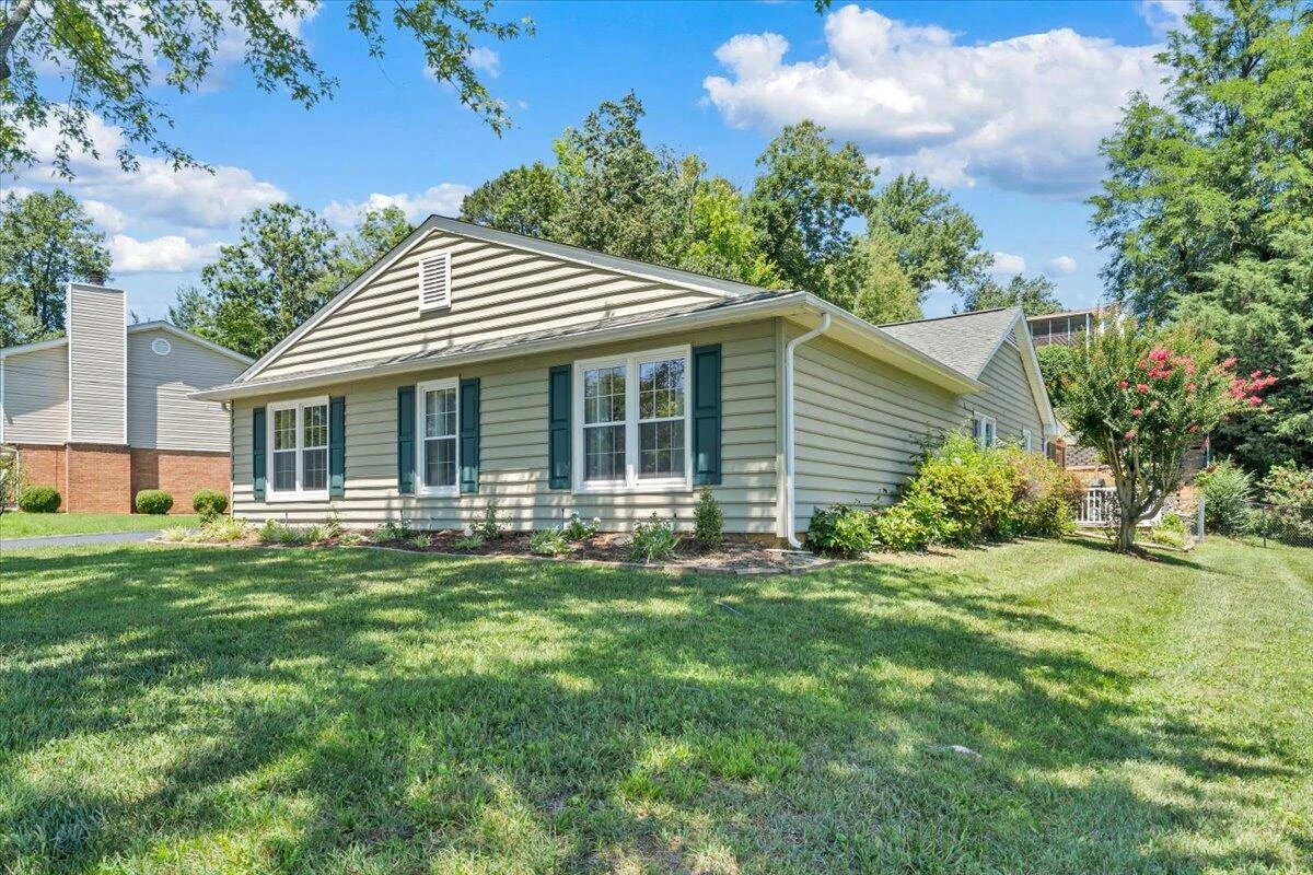 7049 Autumn Wood LN - Photo 44