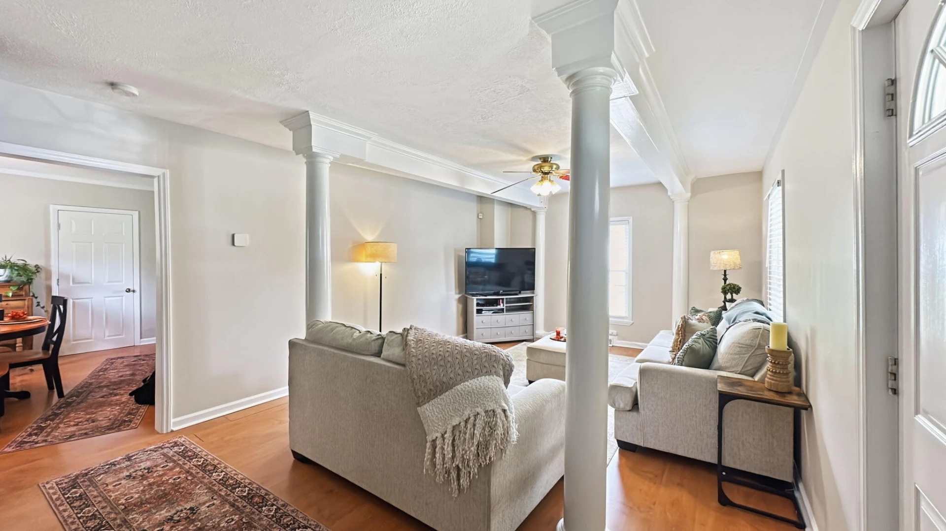 312 LAKEHURST AVE - Photo 10