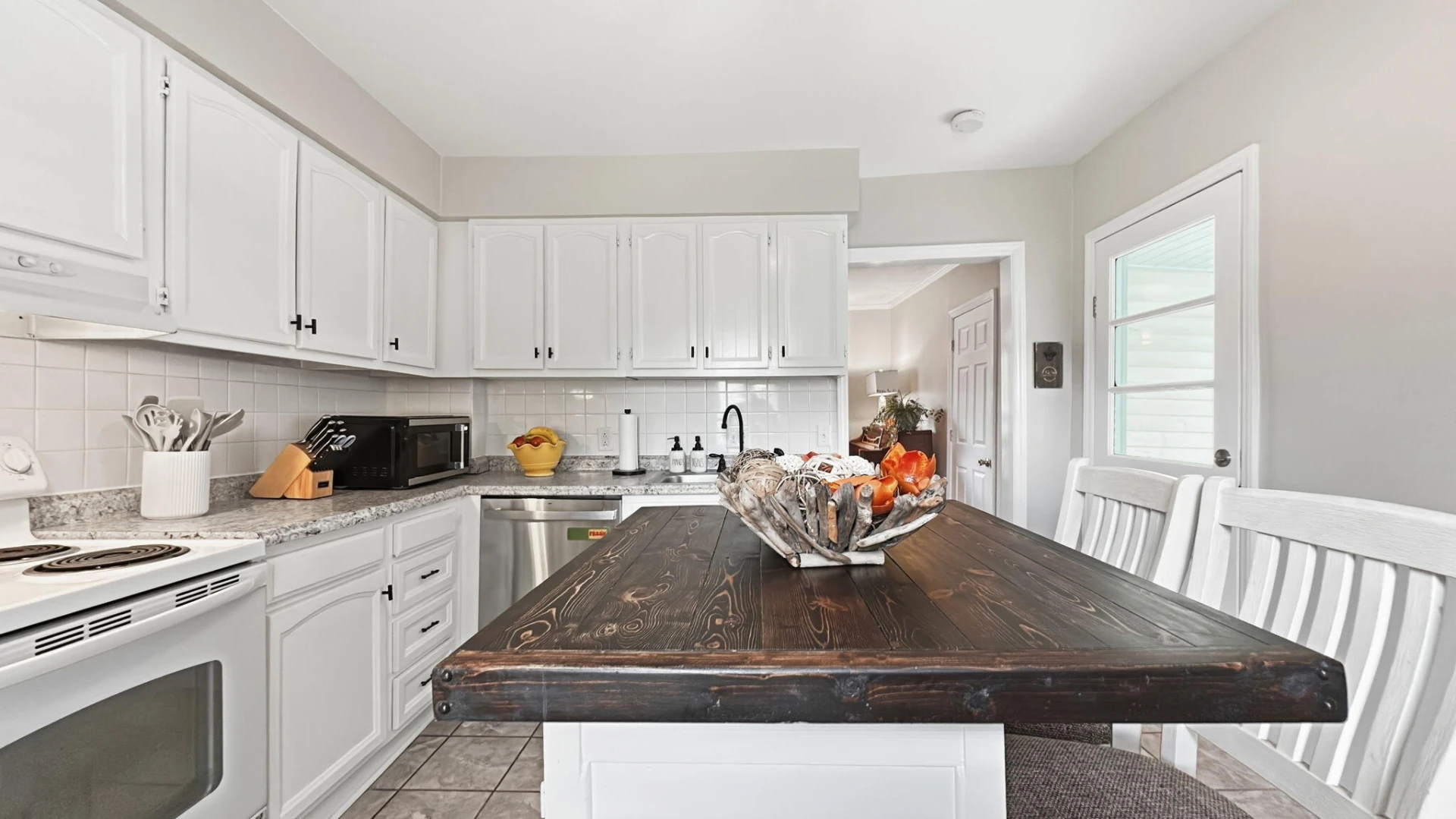 312 LAKEHURST AVE - Photo 27