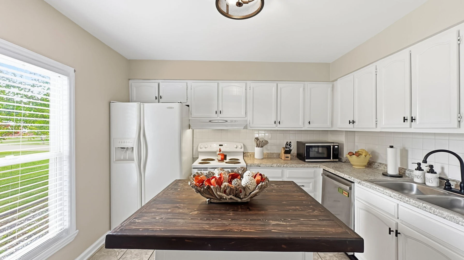 312 LAKEHURST AVE - Photo 30
