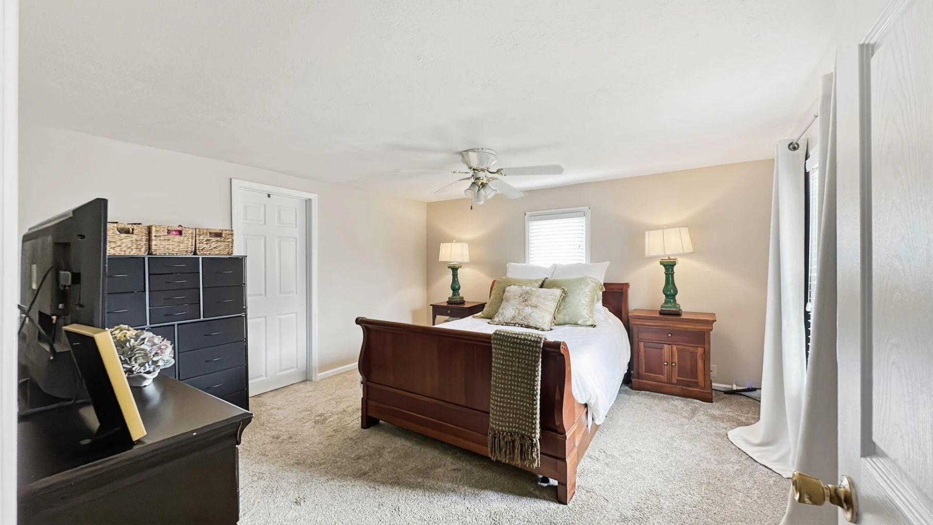 312 LAKEHURST AVE - Photo 35