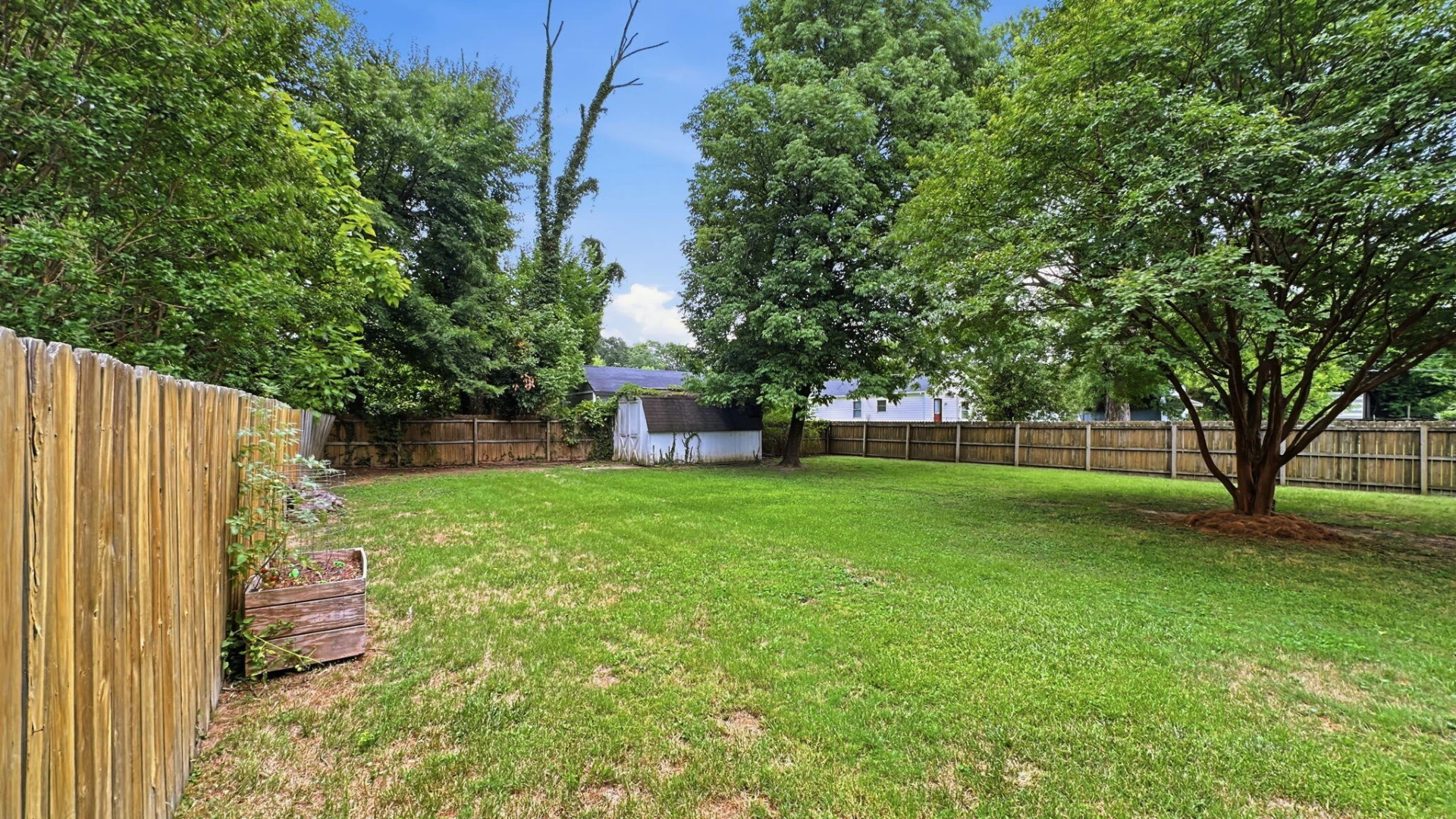 312 LAKEHURST AVE - Photo 59