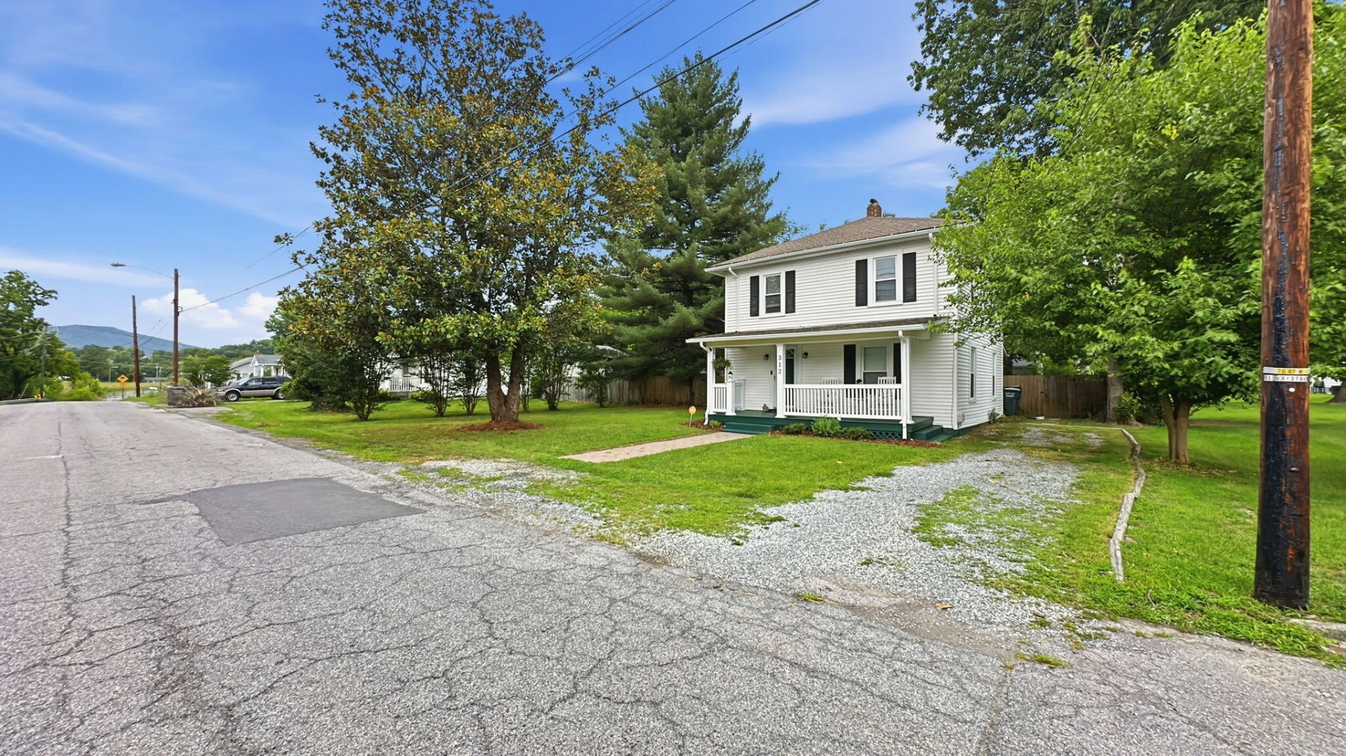 312 LAKEHURST AVE - Photo 65