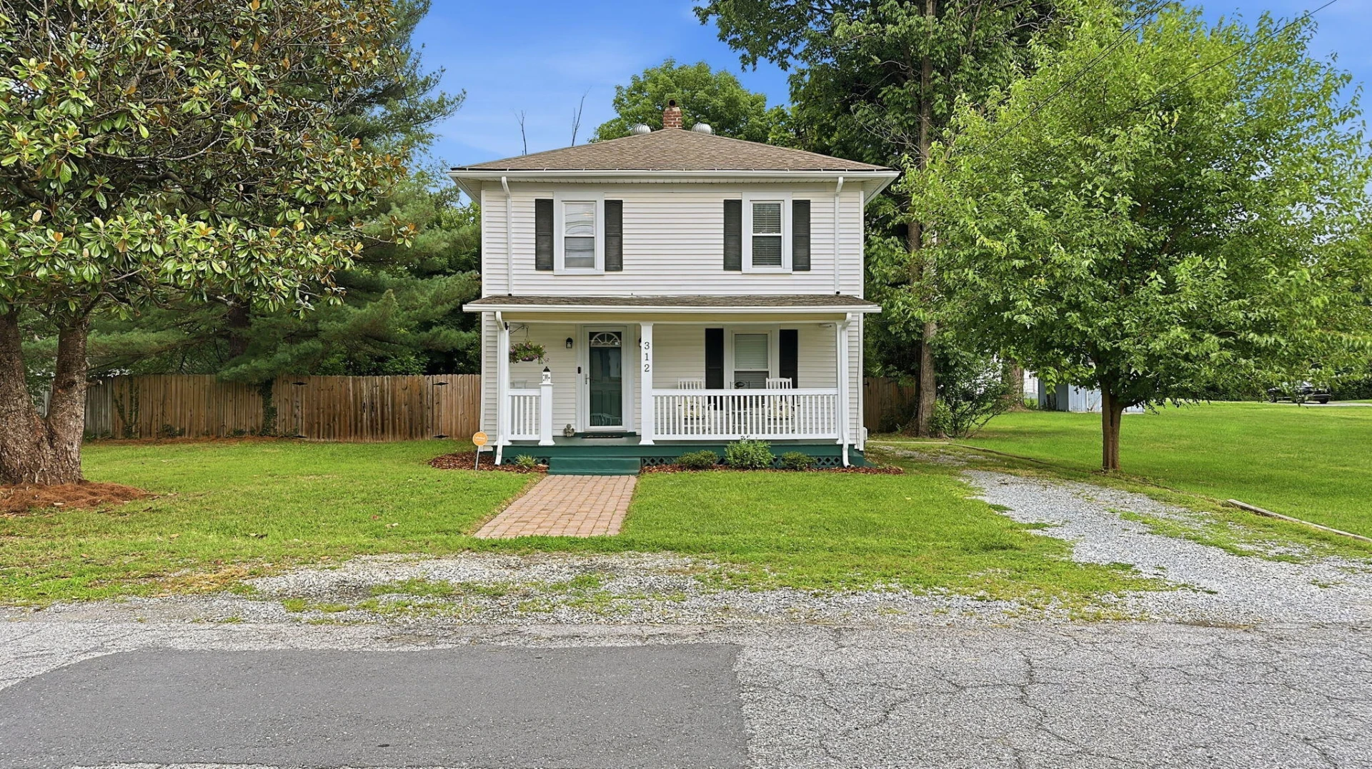 312 LAKEHURST AVE - Photo 66