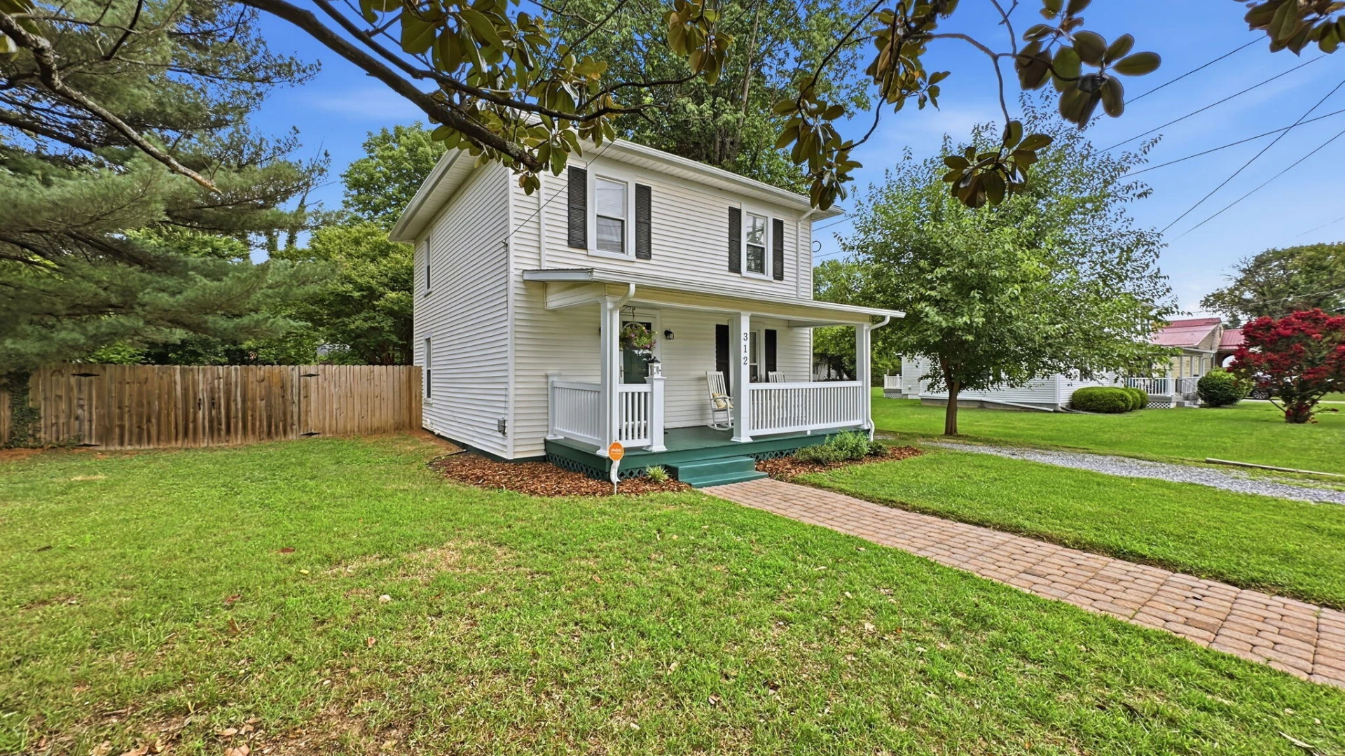 312 LAKEHURST AVE - Photo 69