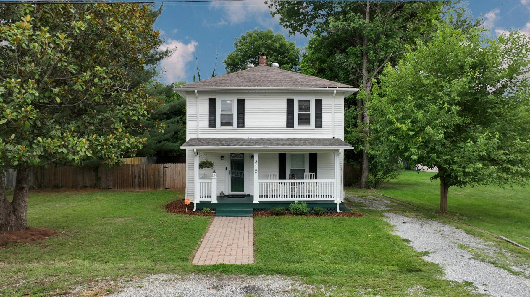 312 LAKEHURST AVE - Photo 75