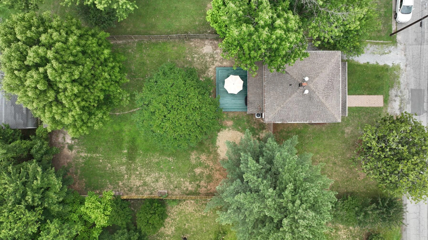 312 LAKEHURST AVE - Photo 82