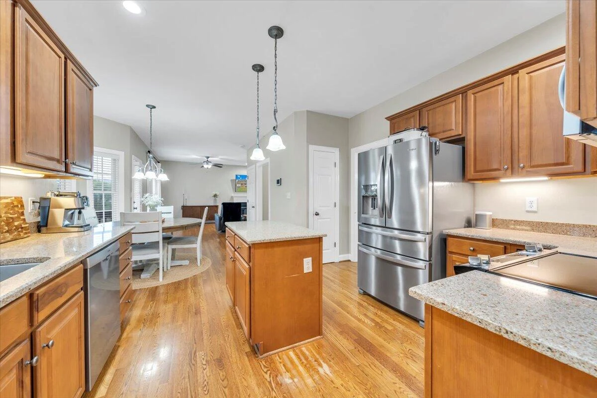 5927 Crumpacker DR - Photo 12