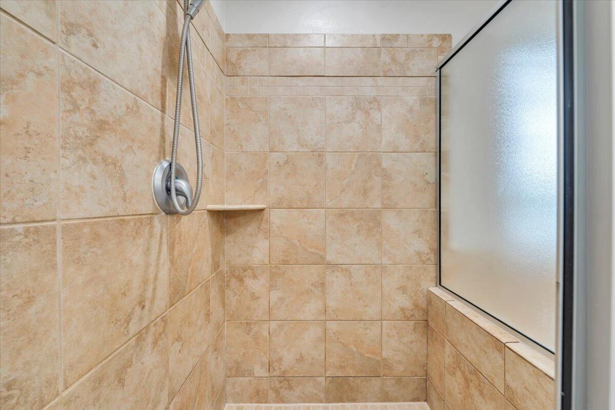 5927 Crumpacker DR - Photo 29