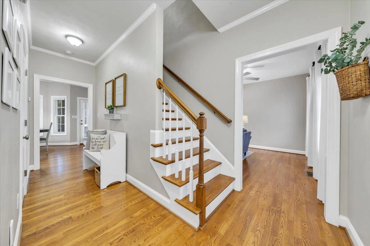 5927 Crumpacker DR - Photo 3