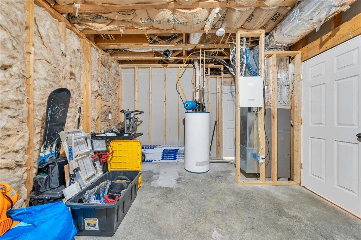 5927 Crumpacker DR - Photo 45