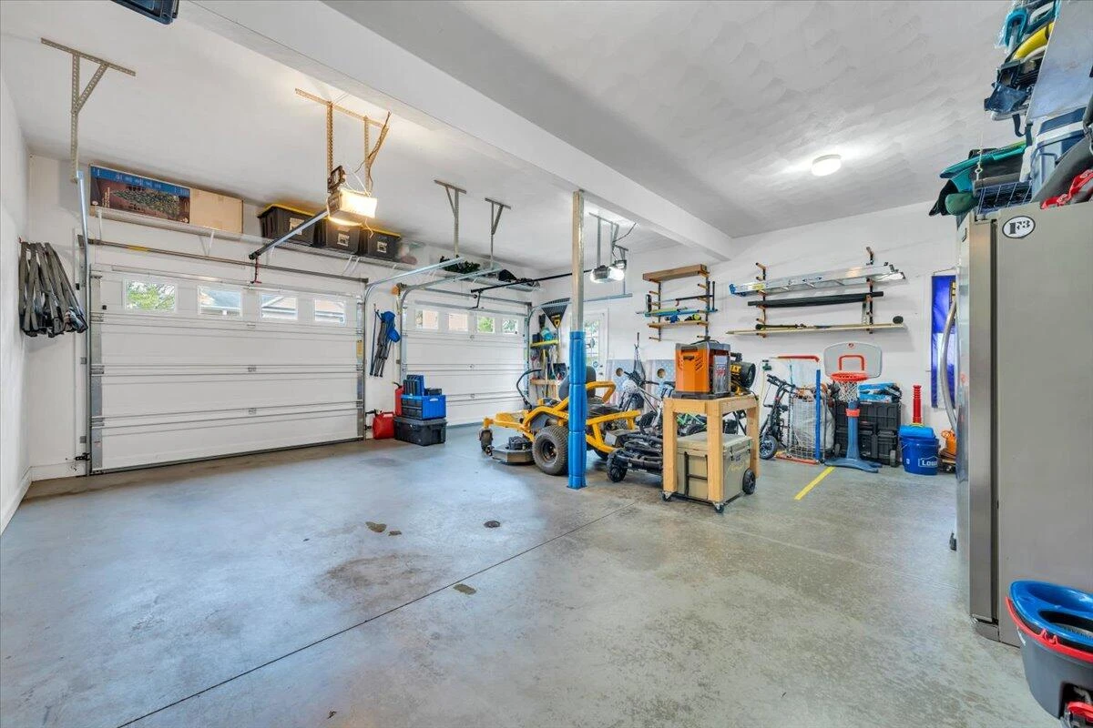 5927 Crumpacker DR - Photo 46