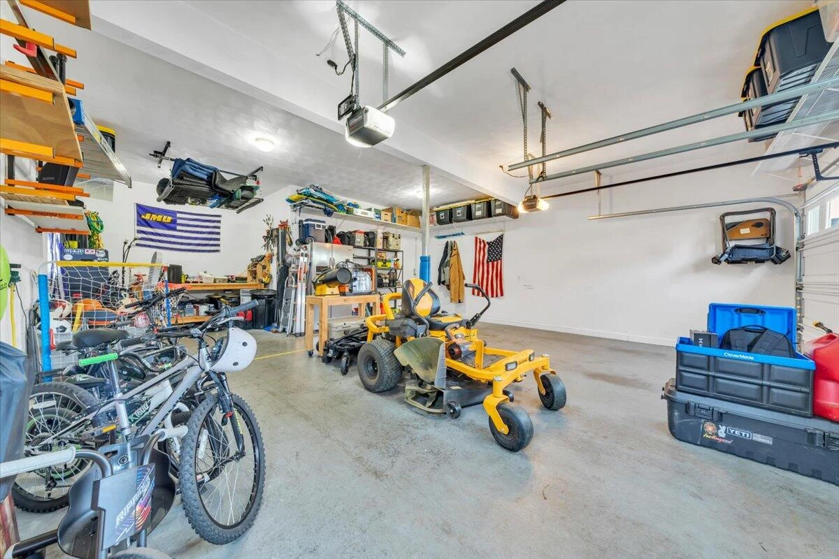 5927 Crumpacker DR - Photo 47