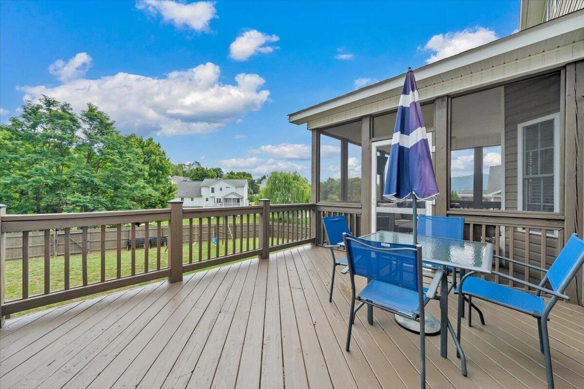 5927 Crumpacker DR - Photo 50