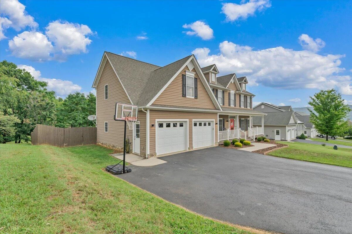 5927 Crumpacker DR - Photo 54
