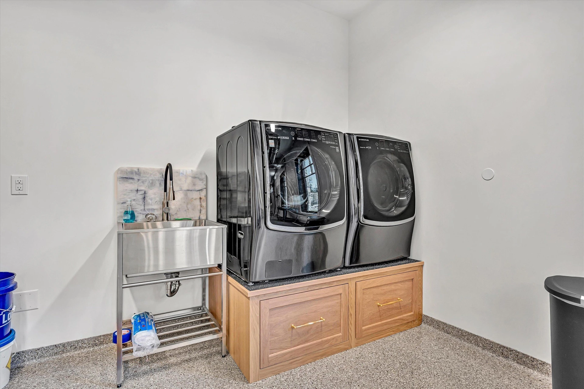 6189 Scruggs RD - Photo 110