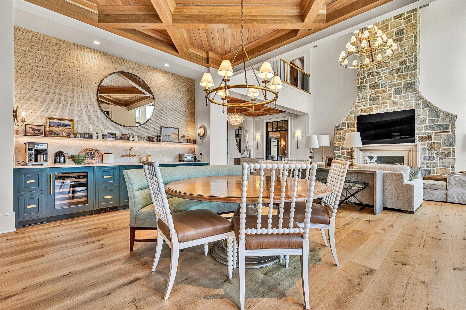 6189 Scruggs RD - Photo 14