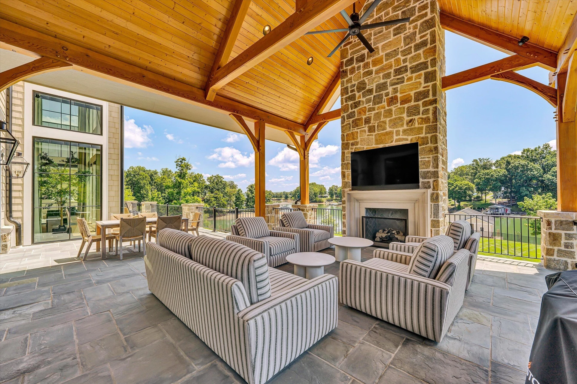 6189 Scruggs RD - Photo 31