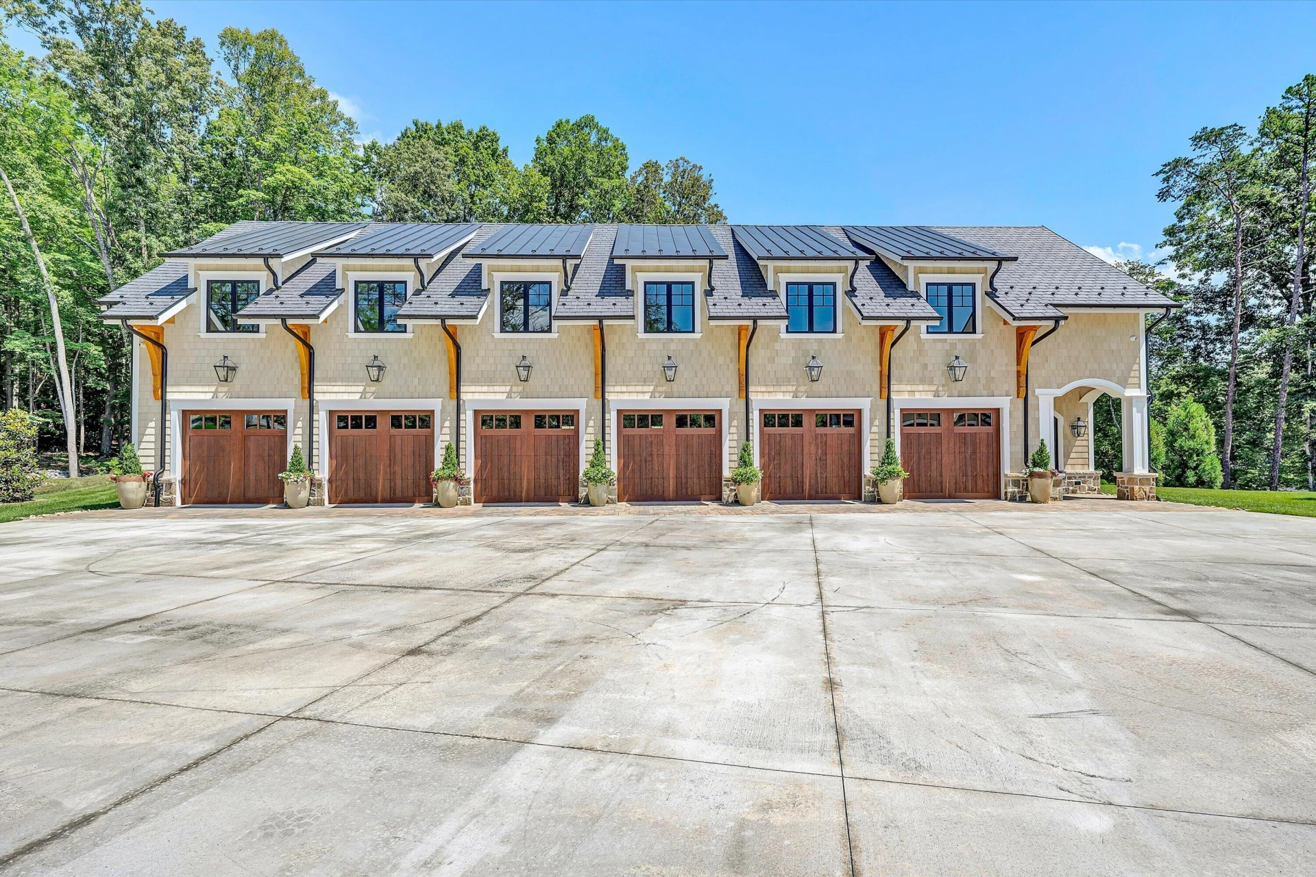 6189 Scruggs RD - Photo 6