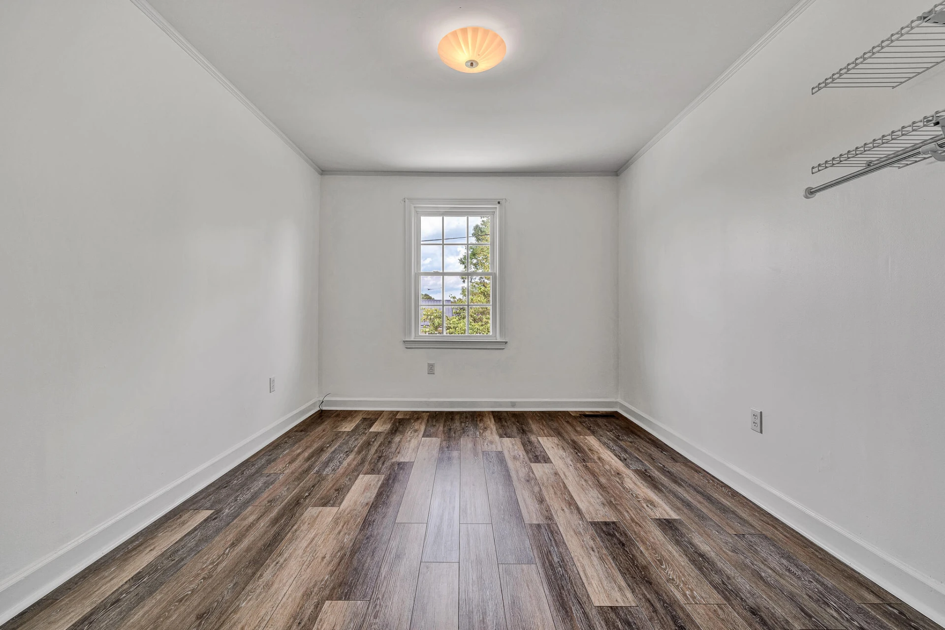 511 Patterson AVE - Photo 10
