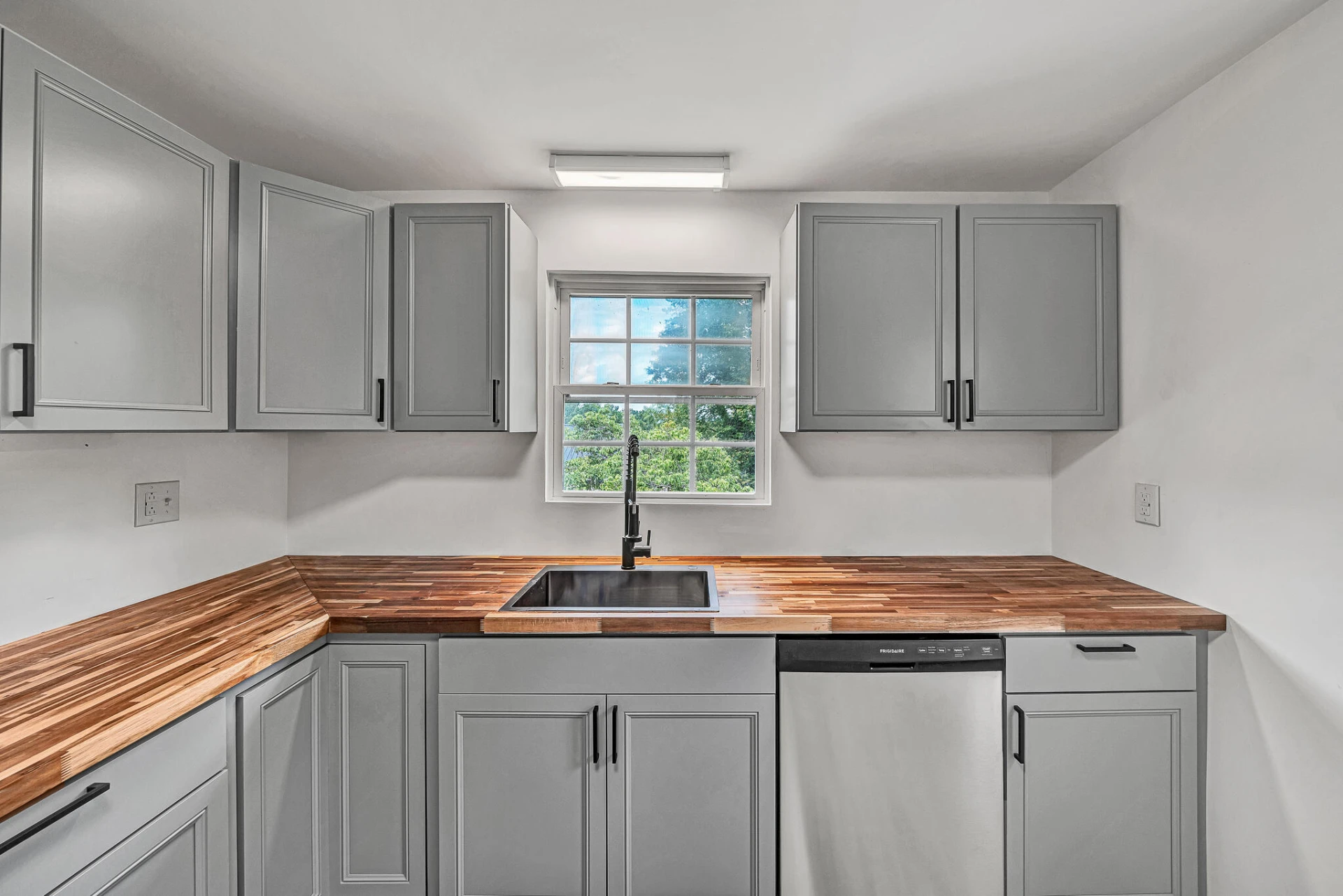 511 Patterson AVE - Photo 17