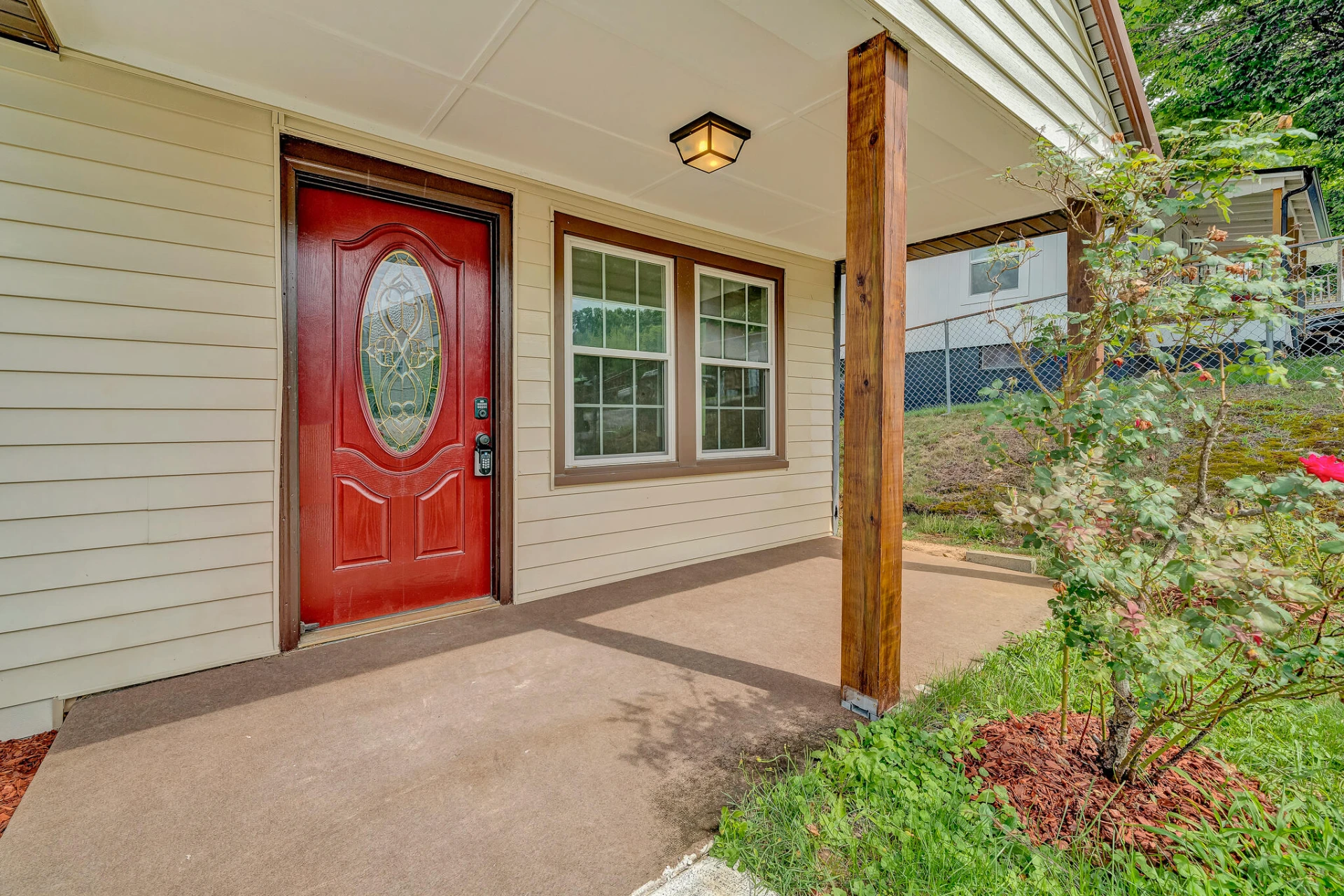 511 Patterson AVE - Photo 3