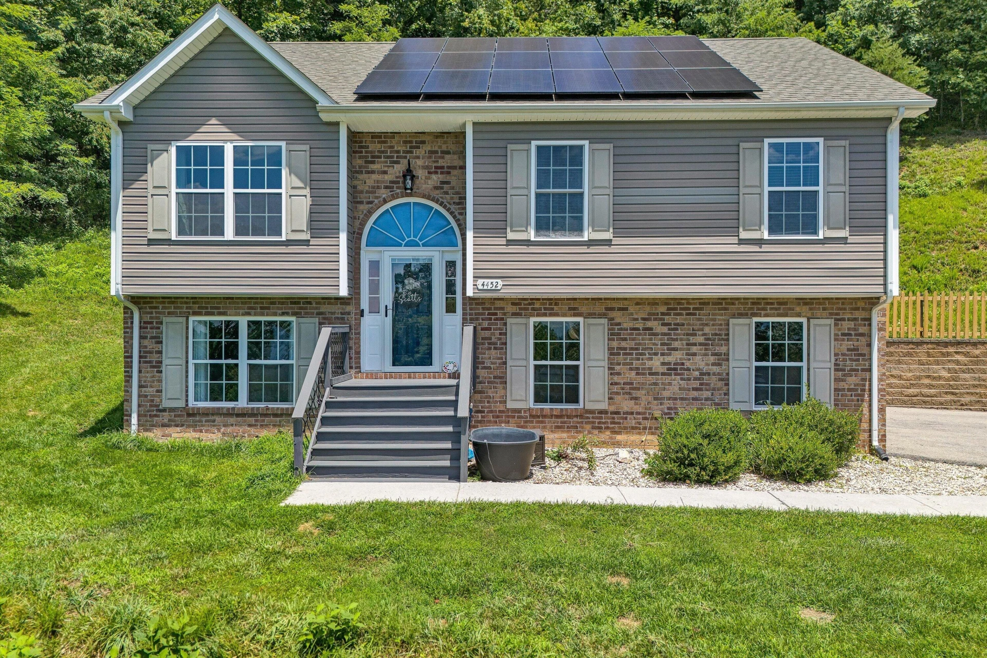 4452 Toddsbury DR - Photo 2