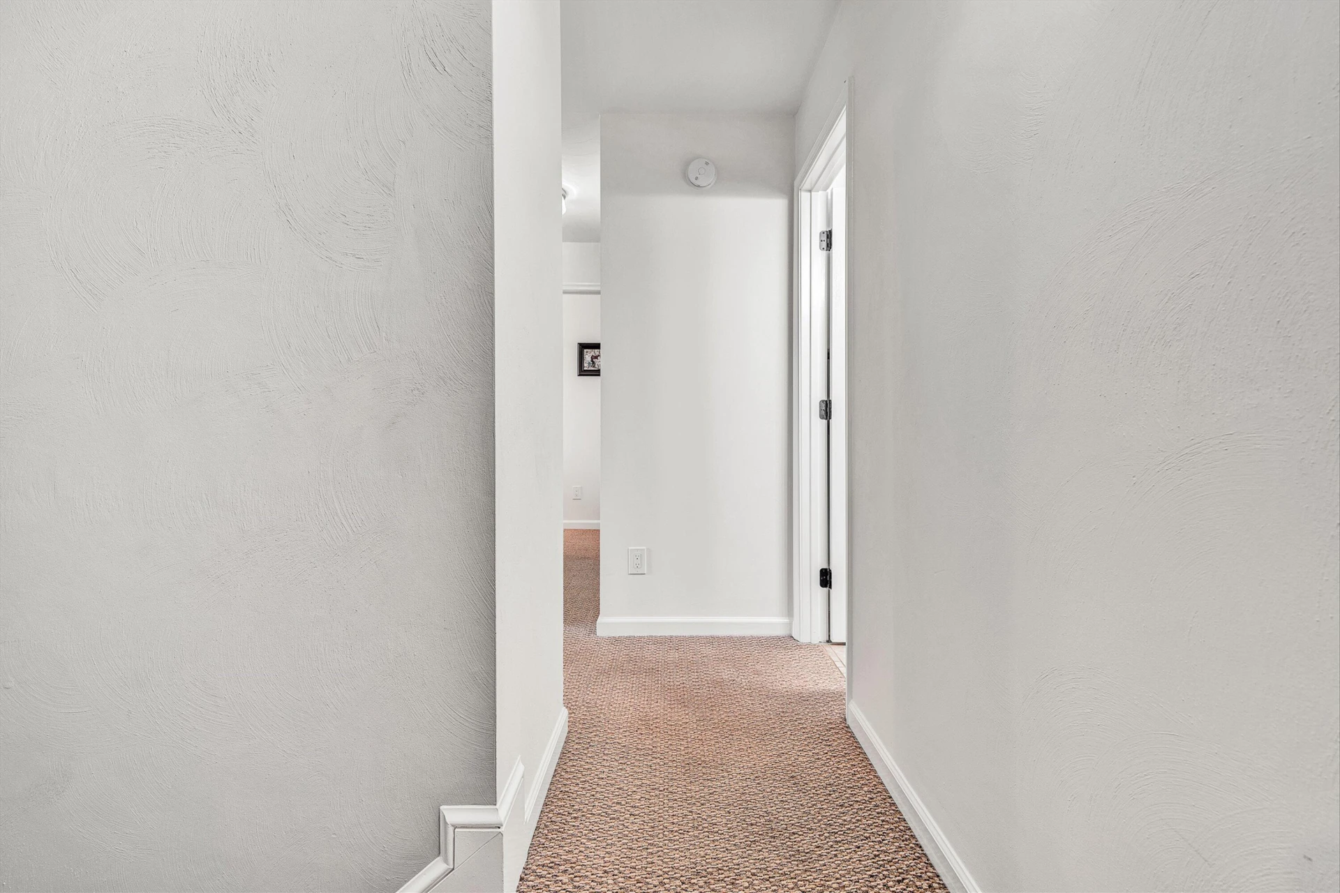 6107 Scotford CT - Photo 17