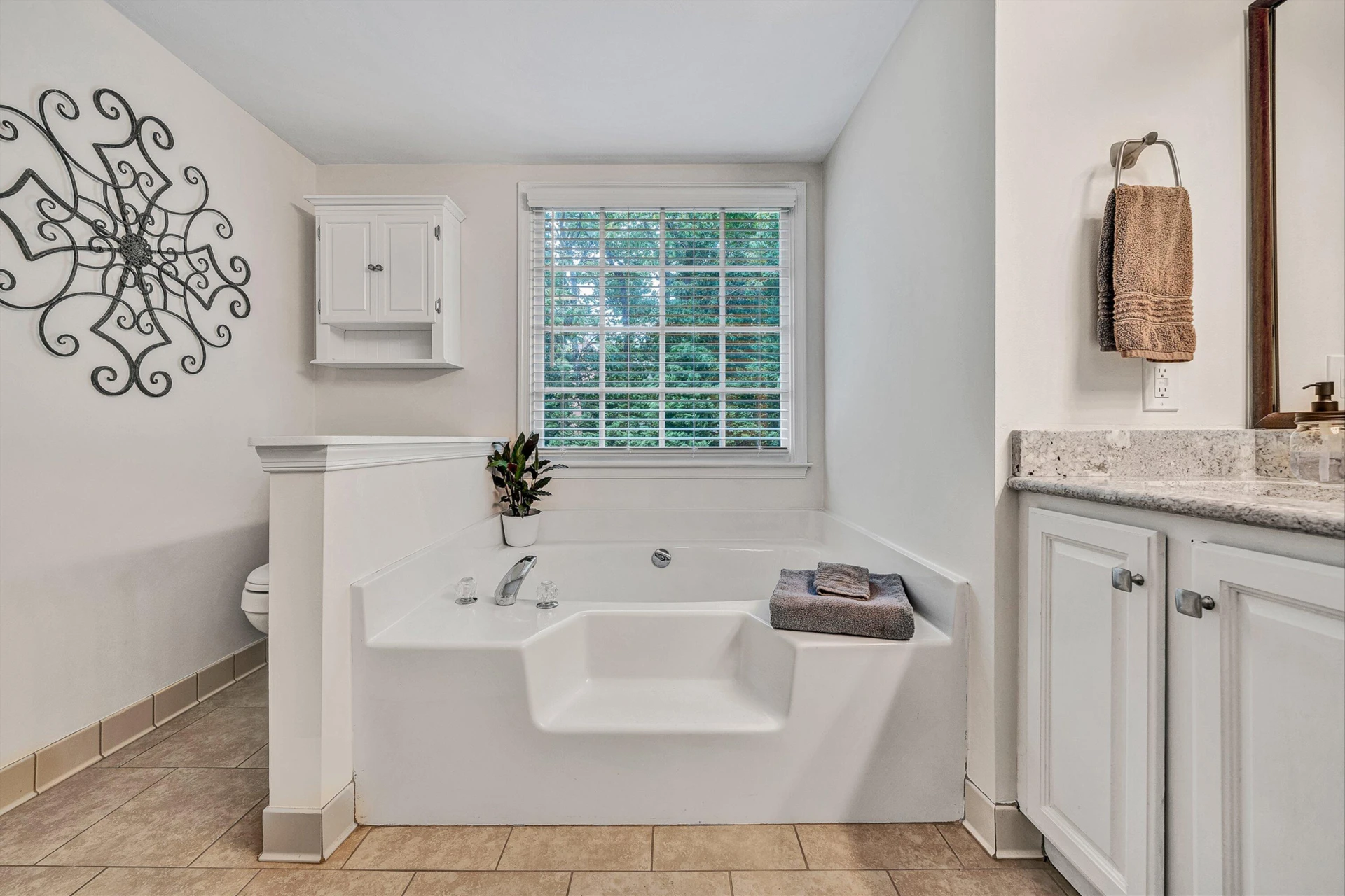 6107 Scotford CT - Photo 21