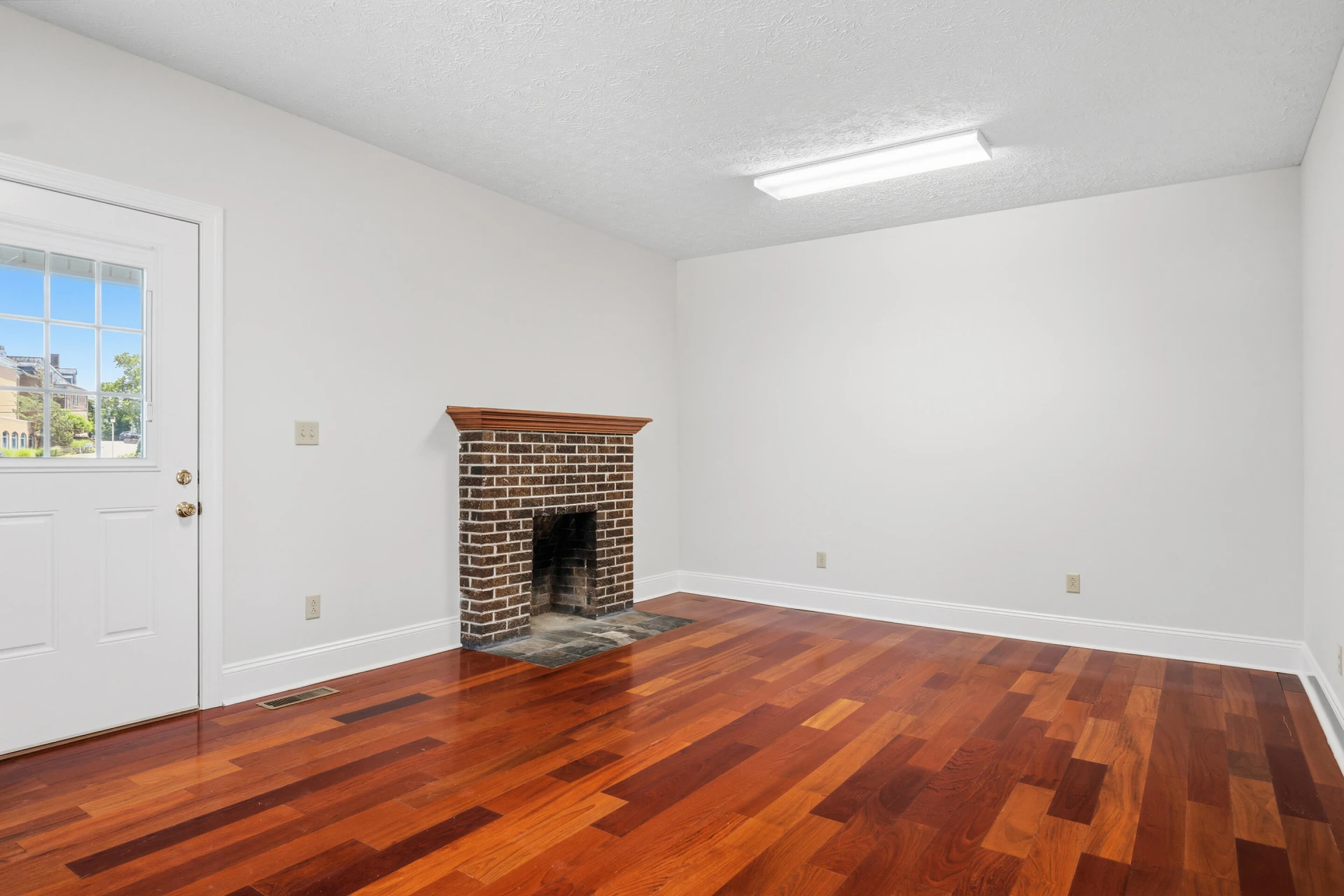 6245 University Park DR - Photo 11